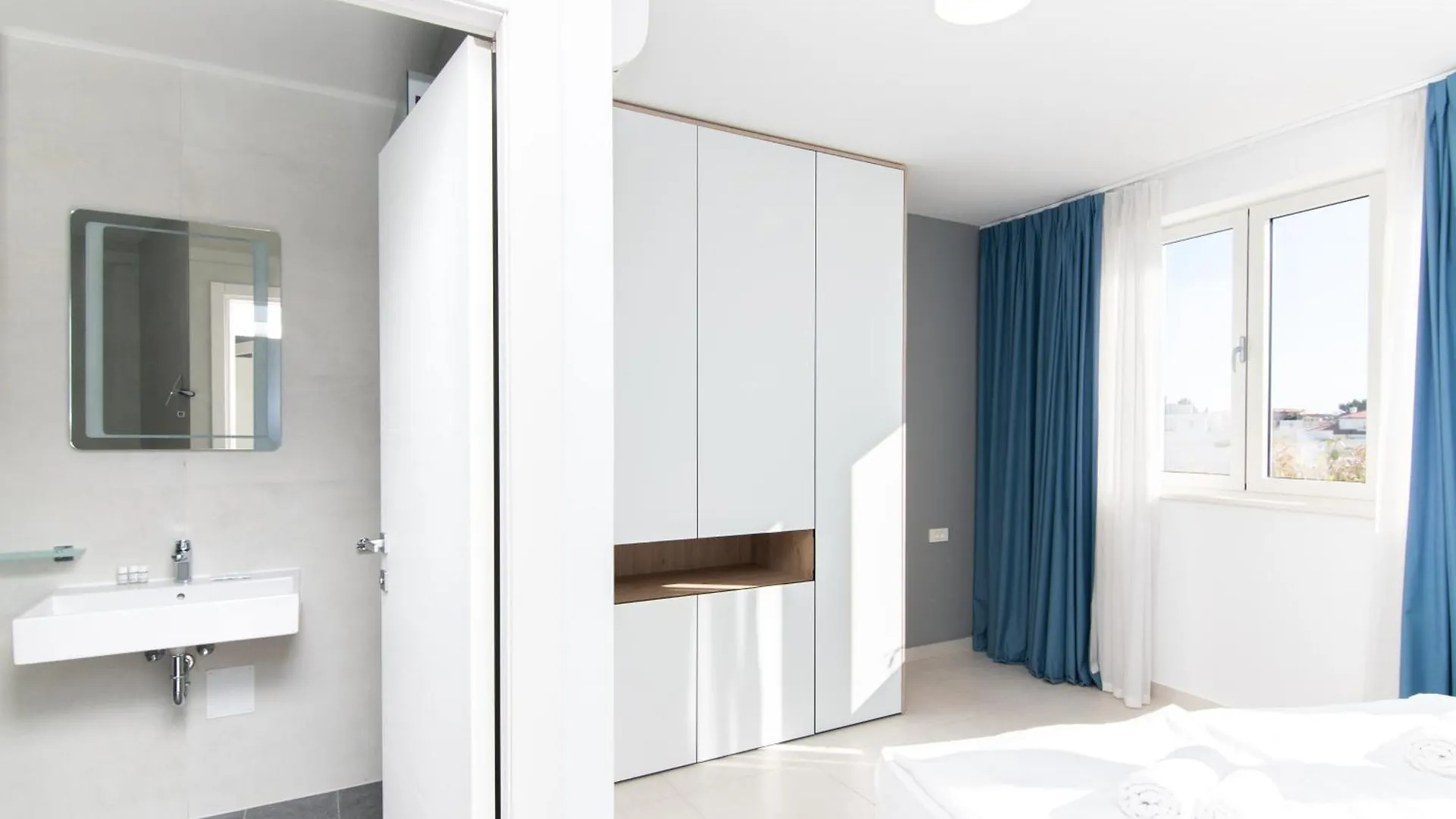 Supreme Apartments Adriatico With Sea View Umag 0*,