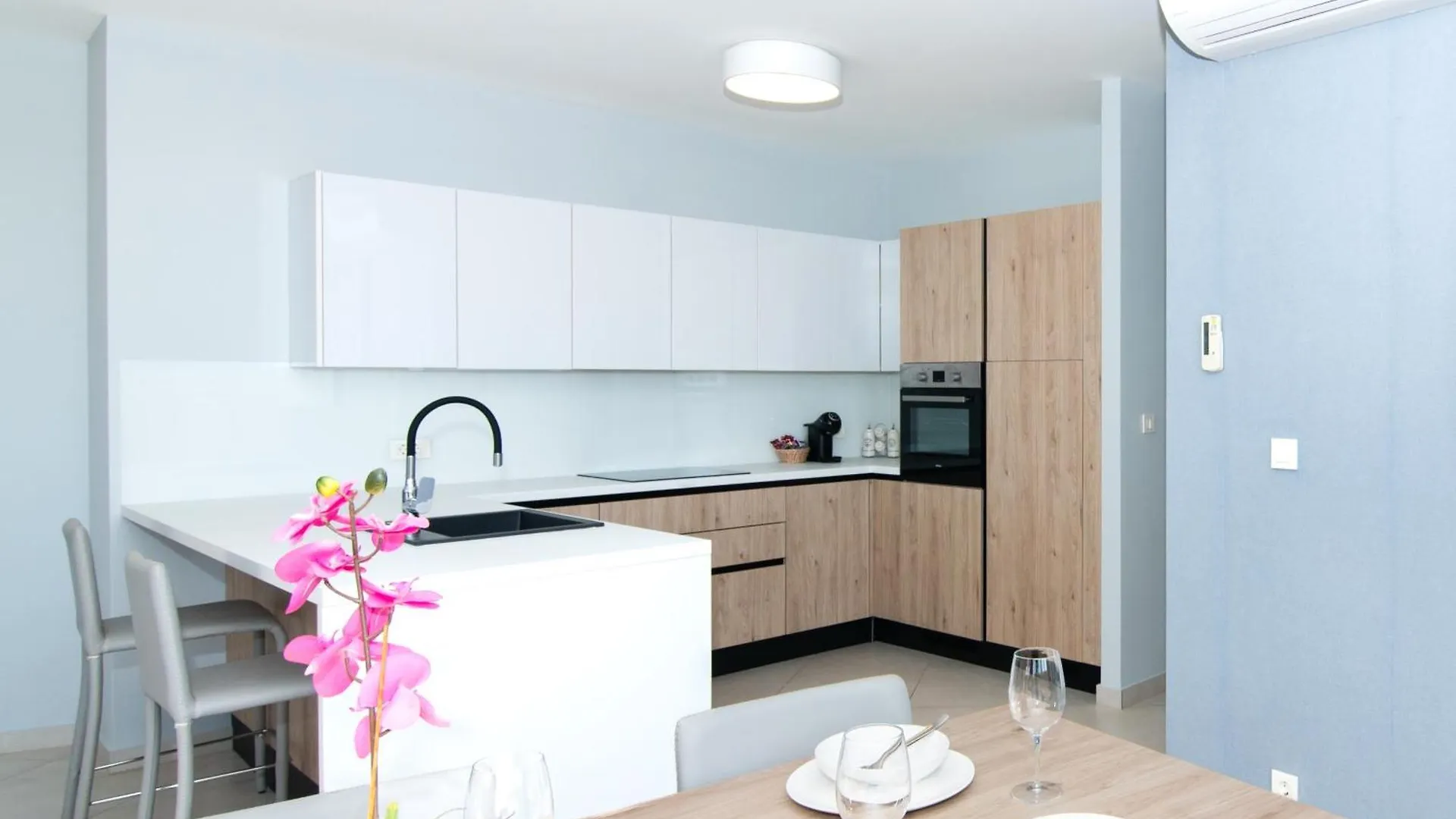 Supreme Apartments Adriatico With Sea View Umag Croatia